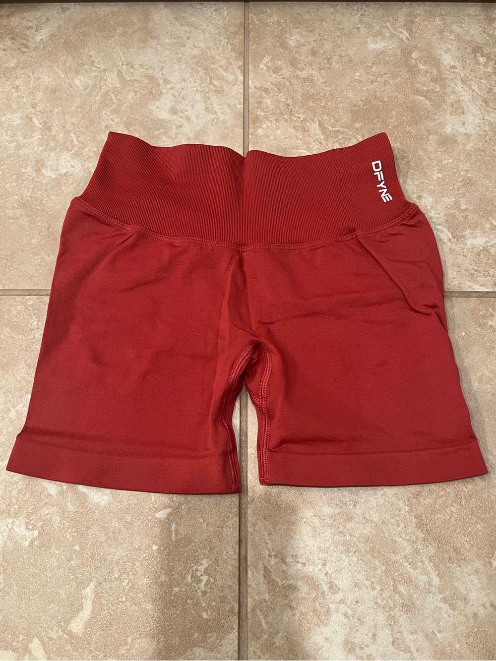 Dfyne defy shorts - Picture 2 of 4